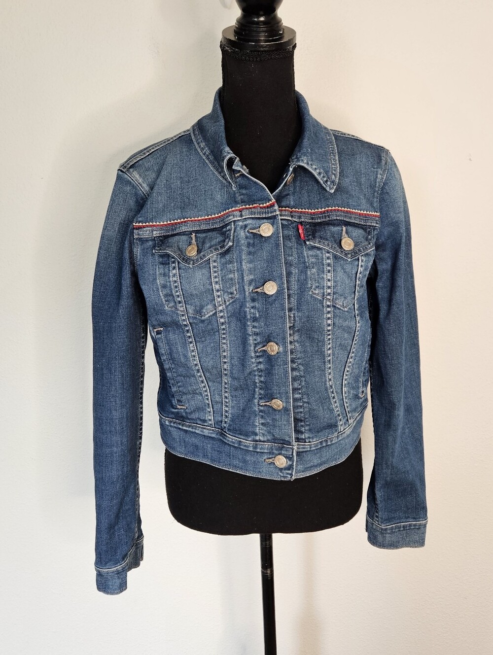 Levi's Embroidered Western Short Denim Jacket Southwest Cowgirl M